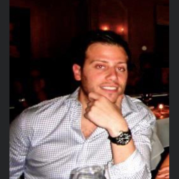 Meet your ME, Your Posher, Zak! - Picture 3 of 10